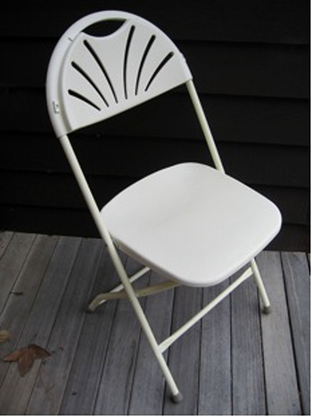 chairs_whitebanquet